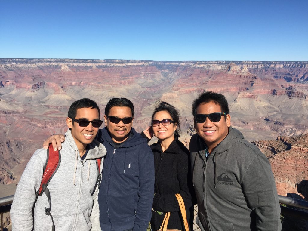 grand-canyon-with-family